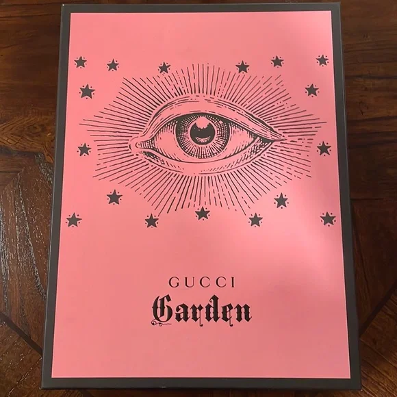 GUCCI ギフトボックス ピンク Gucci Pink Makeup Box, Jewelry&Beauty&Cosmetic box | eBay